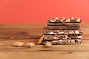 Hershey's Milk Chocolate with Almonds